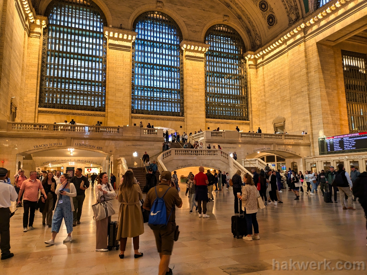 PXL_20241024_184341215 Grand Central Station