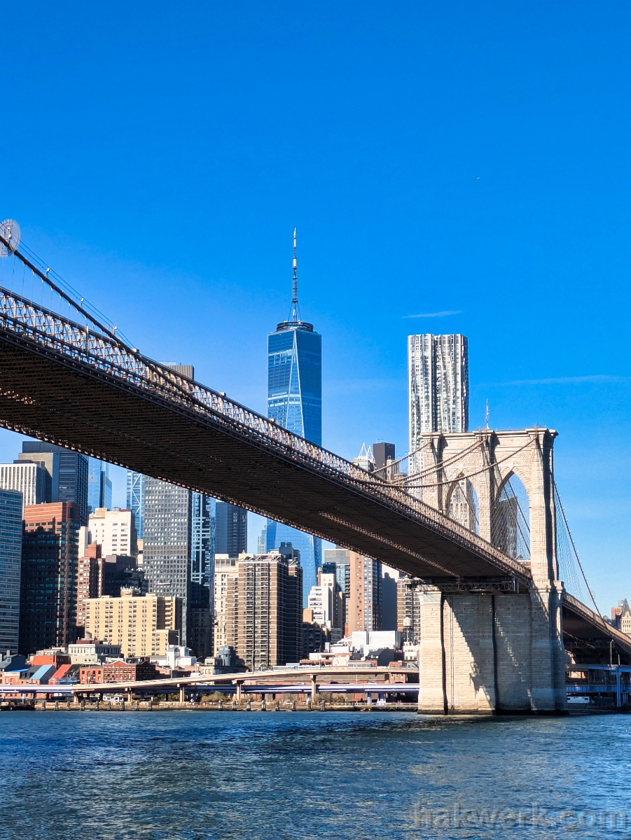 PXL_20241025_150133998 Brooklyn Bridge