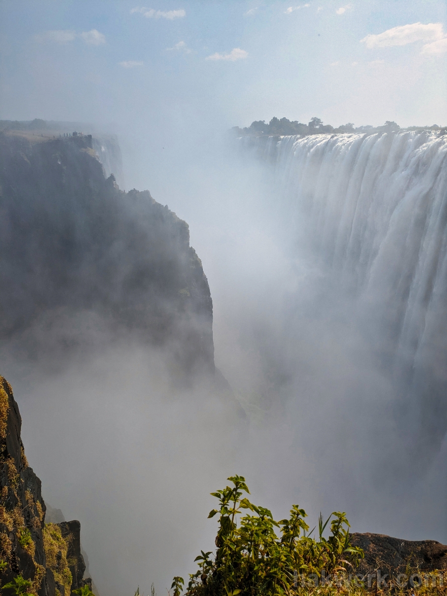 IMG_6059_PXL_20240602_104645948 Zimbabwe, Victoria Falls